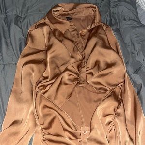 I am selling this Shein long sleeve silk dress.